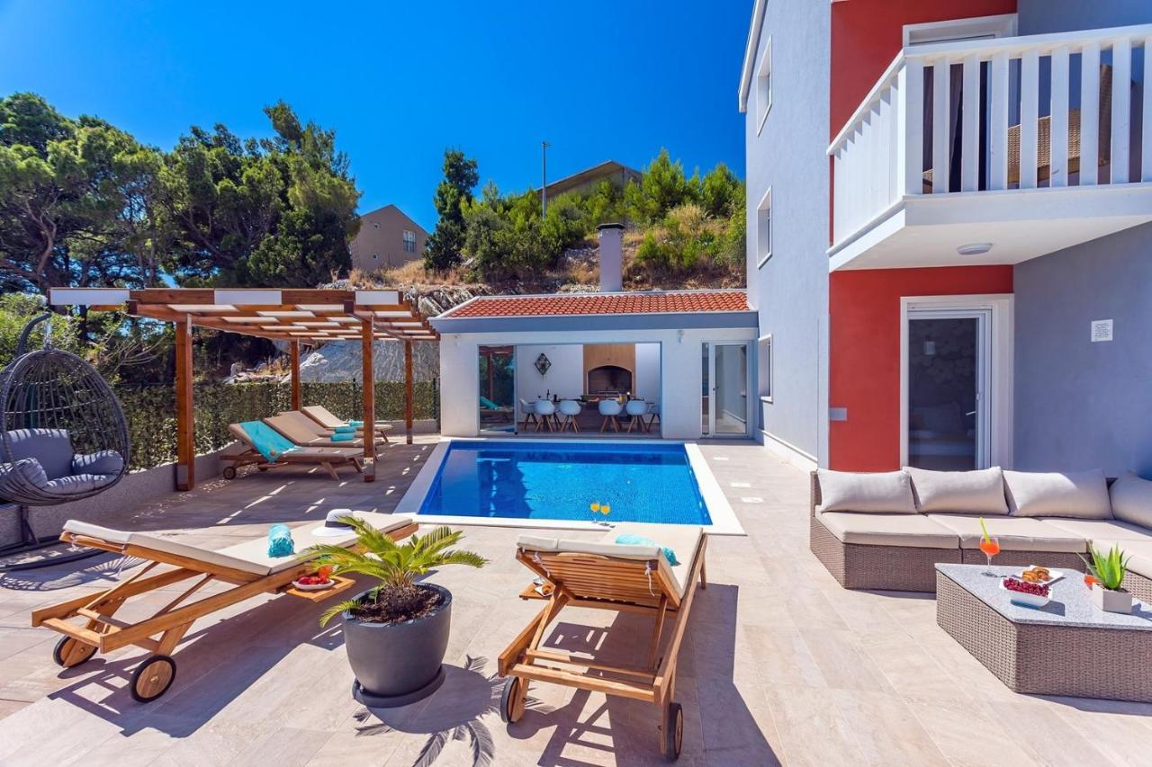 Villa Matan - Only 200M From The Sandy Beaches, Private 28M2 Pool Omiš Екстериор снимка