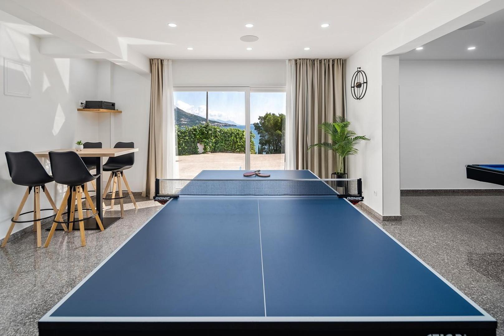 Villa Matan - Only 200M From The Sandy Beaches, Private 28M2 Pool Omiš Екстериор снимка